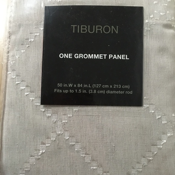 New Tiburon One Grommet Panel Curtain Size 50”x84” Fit up to 1.5” Diameter Rod - Picture 4 of 8